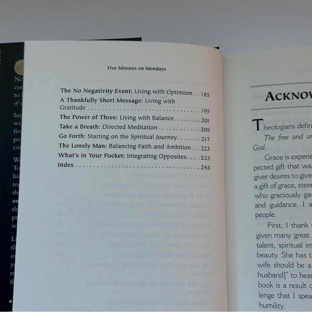 🟢 Five Minutes on Monday by Alan Lurie | Self-help, Workplace | Hardcover Book - Picture 10 of 11